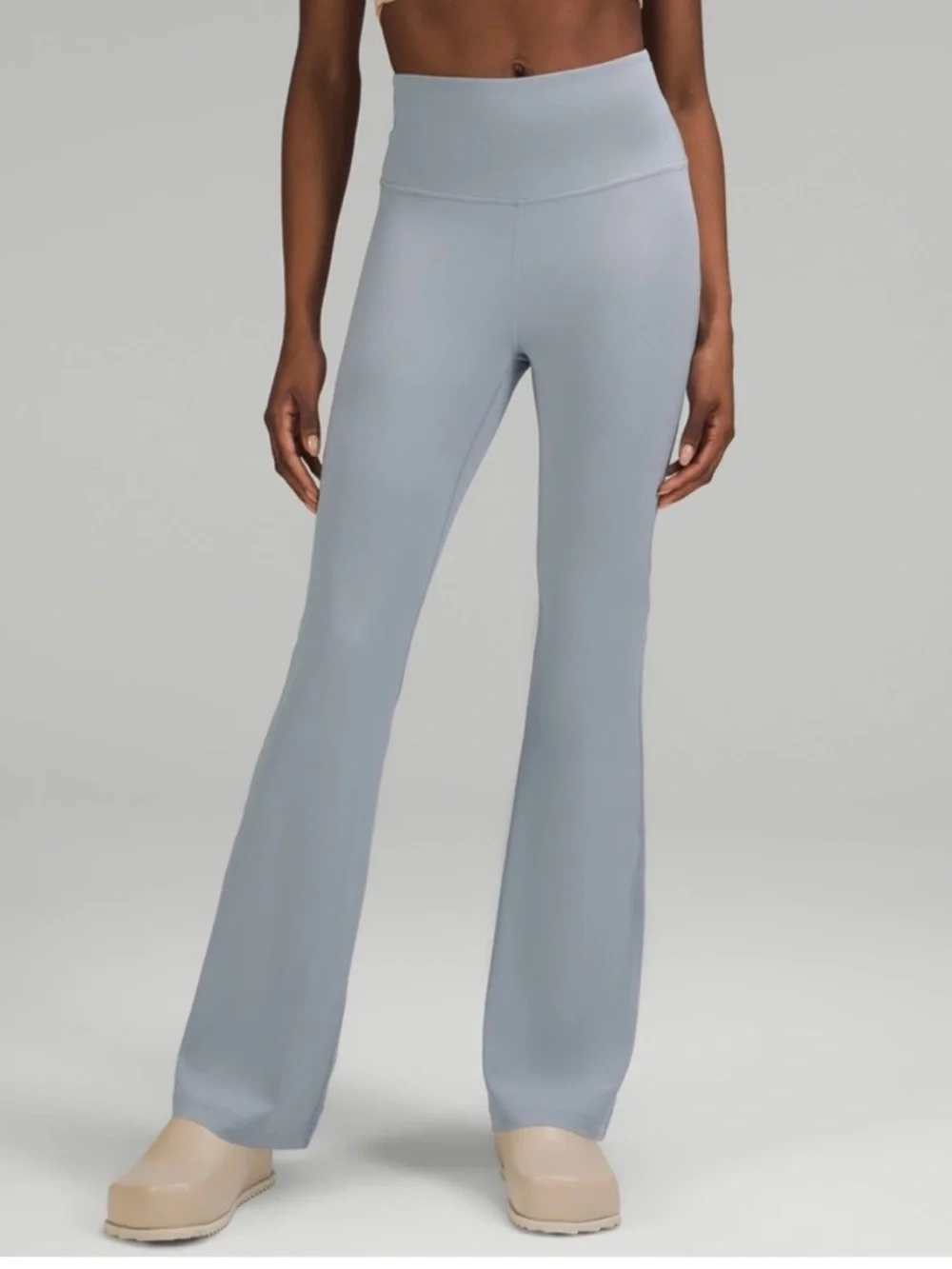 Lululemon Groove Super-High-Rise Flared Pant Nulu Chambray 0